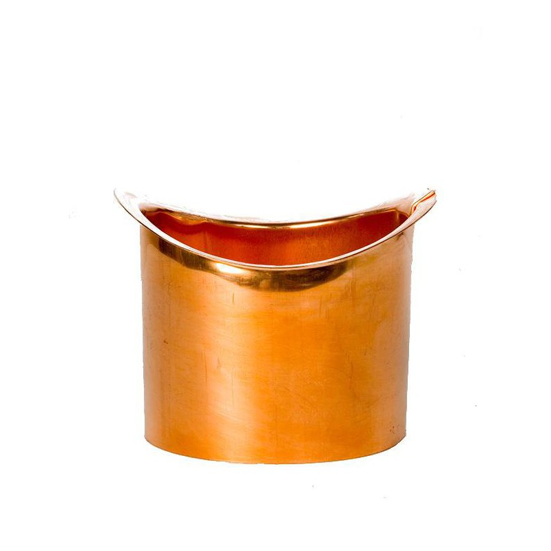 Saída simple para união de tubos de descida a caleiras redondas em cobre
